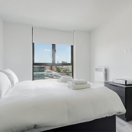 Comforting City Retreat In Vauxhall - No Wifi Liverpool Buitenkant foto